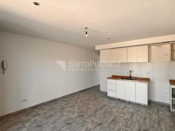 Venta departamento 2 ambientes con cochera en Morón (1º)