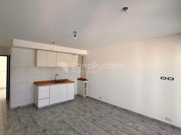 Venta departamento 2 ambientes con cochera en Morón (1º)