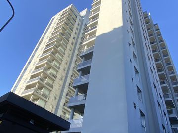 Departamento de 3 ambientes con cochera y amenities en Almagro