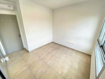 Departamento de 3 ambientes con cochera y amenities en Almagro