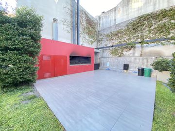 Departamento de 3 ambientes con cochera y amenities en Almagro