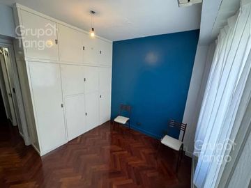 Venta Departamento 4 Ambientes en Balvanera Con Balcón Piso Alto
