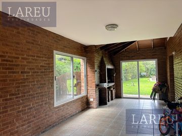 Casa - Los Fresnos (Pilar)
