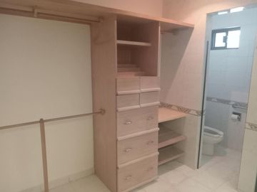 Casa en venta en Contry La Silla en Guadalupe
