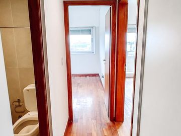 Amplio Departamento de 3 ambientes de Categoria en VENTA - APTO CREDITO HIPOTECARIO