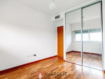 Amplio Departamento de 3 ambientes de Categoria en VENTA - APTO CREDITO HIPOTECARIO