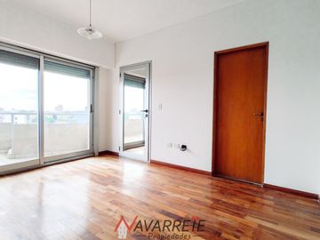 Amplio Departamento de 3 ambientes de Categoria en VENTA - APTO CREDITO HIPOTECARIO