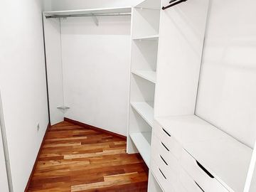 Amplio Departamento de 3 ambientes de Categoria en VENTA - APTO CREDITO HIPOTECARIO