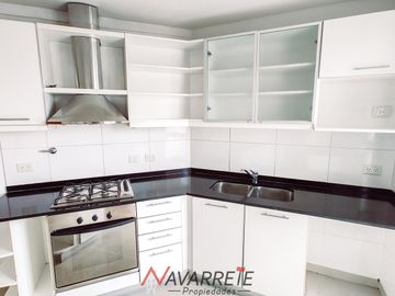 Amplio Departamento de 3 ambientes de Categoria en VENTA - APTO CREDITO HIPOTECARIO
