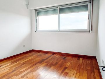 Amplio Departamento de 3 ambientes de Categoria en VENTA - APTO CREDITO HIPOTECARIO