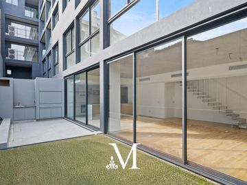 Departamento 4 ambientes en dos plantas con jardín y parrilla en Lomas de Nuñez valor contado