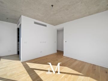 Departamento 4 ambientes en dos plantas con jardín y parrilla en Lomas de Nuñez valor contado