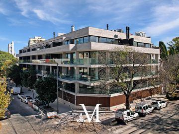 Departamento 4 ambientes en dos plantas con jardín y parrilla en Lomas de Nuñez valor contado