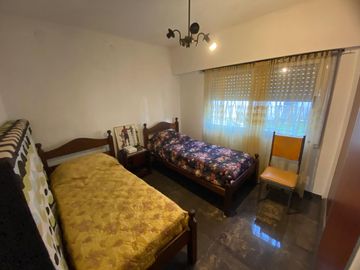 Casa 3 ambientes en  VENTA en el Cruce Varela