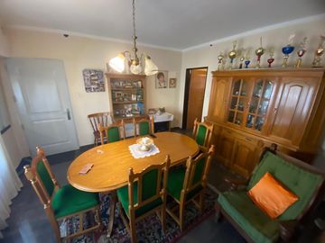 Casa 3 ambientes en  VENTA en el Cruce Varela