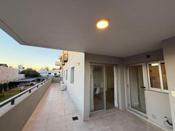 Departamento en venta en Housing las Flores, 2 dormitorios, 2 baños, terraza, amenities