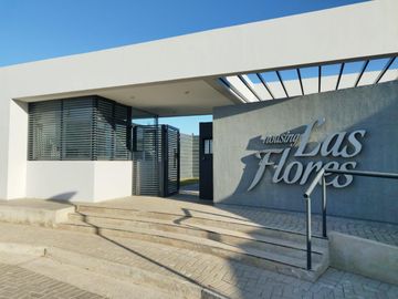 Departamento en venta en Housing las Flores, 2 dormitorios, 2 baños, terraza, amenities