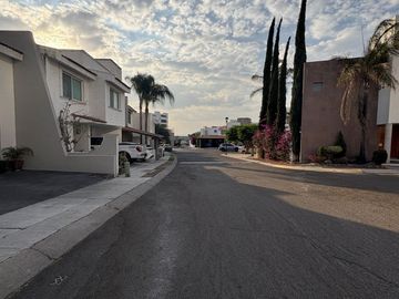 CASA EN VENTA CLAUSTROS DE LAS MISIONES I, CENTRO SUR  QUERETARO