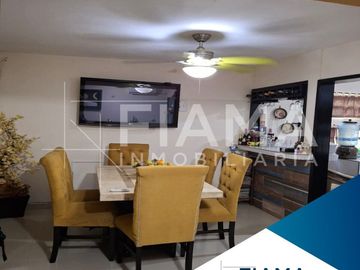 CASA EN VENTA FRACC. VILLAS DE LA CANTERA, TEPIC, NAY. (LN)