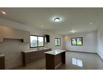 Venta de casa en Boquete Canyon Village, Boquete