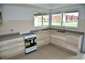 Casa en Venta - Jockey Club