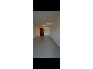 Oportunidad departamento con balcón a la calle a pasos del centro