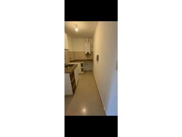 Oportunidad departamento con balcón a la calle a pasos del centro