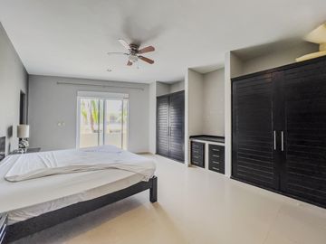 Departamento en  Venta con Frente de Laguna - Puerto Aventuras