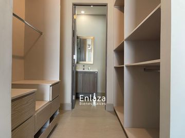 Departamento Amueblado en Venta en Torre Boreal