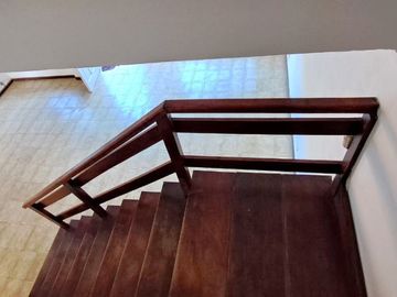 Chalet 5 amb.parque-patio-garaje- B.Juramento