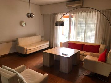 Casa en venta en Hurlingham