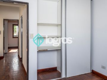 Dúplex en venta de 3 dormitorios con cochera en Grand Bourg