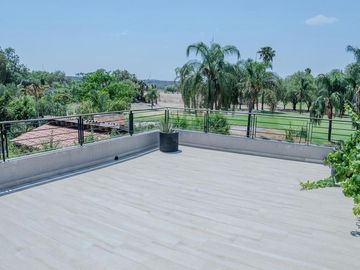 Venta de Residencia en Country Club Corregidora