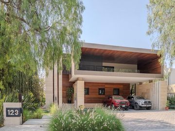 Venta de Residencia en Country Club Corregidora