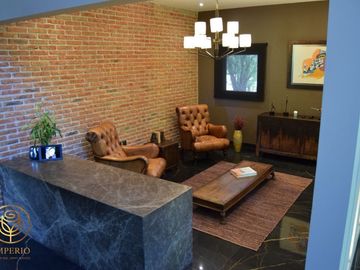 Venta de Residencia en Country Club Corregidora