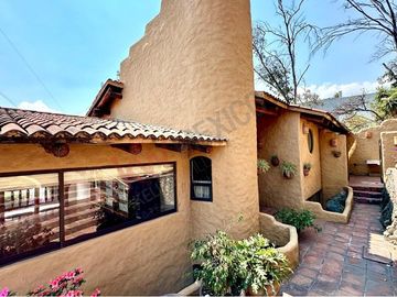 Tu nuevo hogar con encanto único en Vistas del Valle