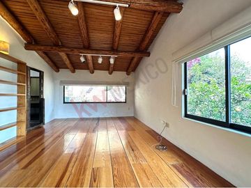 Tu nuevo hogar con encanto único en Vistas del Valle