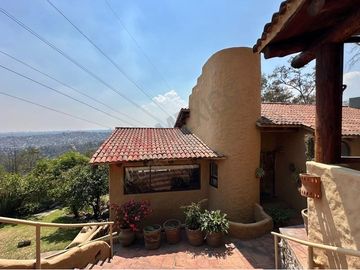 Tu nuevo hogar con encanto único en Vistas del Valle