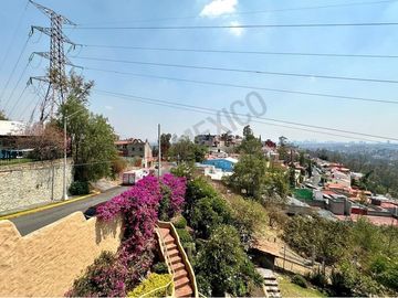 Tu nuevo hogar con encanto único en Vistas del Valle