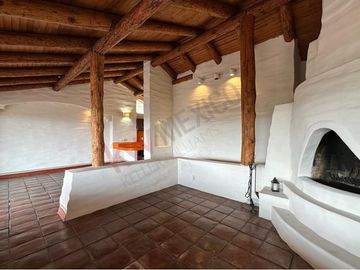 Tu nuevo hogar con encanto único en Vistas del Valle