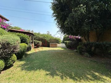 Tu nuevo hogar con encanto único en Vistas del Valle