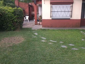 Casa en venta - 2 Dormitorios 1 Baño - Ezeiza