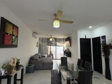Casa en venta en Residencial Puerta de Piedra