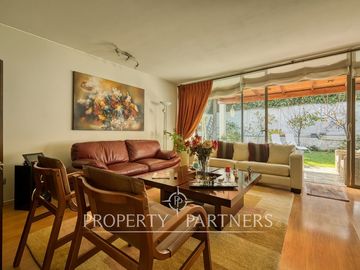 Linda casa en condominio a pasos de la Plaza La Reina