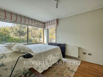 Linda casa en condominio a pasos de la Plaza La Reina