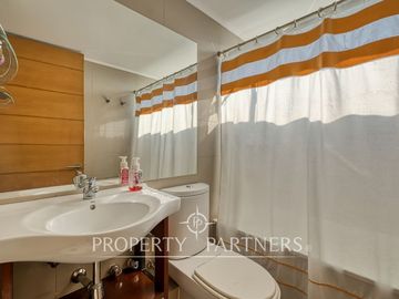 Linda casa en condominio a pasos de la Plaza La Reina