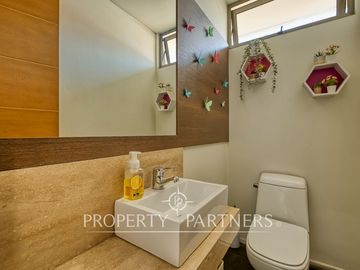 Linda casa en condominio a pasos de la Plaza La Reina