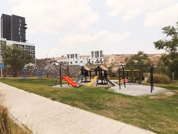 CASA EN VENTA EN MORELIA, QUINTA CANTERA, ALTOZANO.