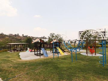 CASA EN VENTA EN MORELIA, QUINTA CANTERA, ALTOZANO.