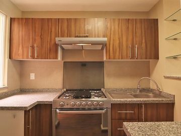 CASA EN VENTA EN MORELIA, QUINTA CANTERA, ALTOZANO.
